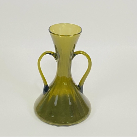 VINTAGE Green Blown Glass Double Handle Mid Century Vase - Picture 13 of 17